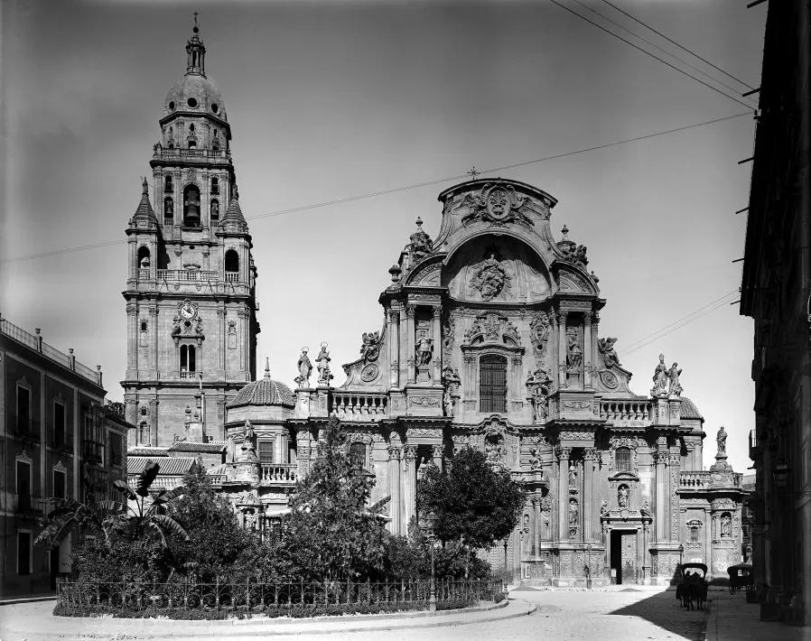 La Catedral, 1900